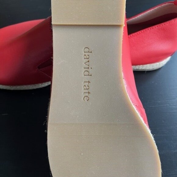 Red leather espadrille by David Tate.  Size 9 ½ Women. - Picture 3 of 3